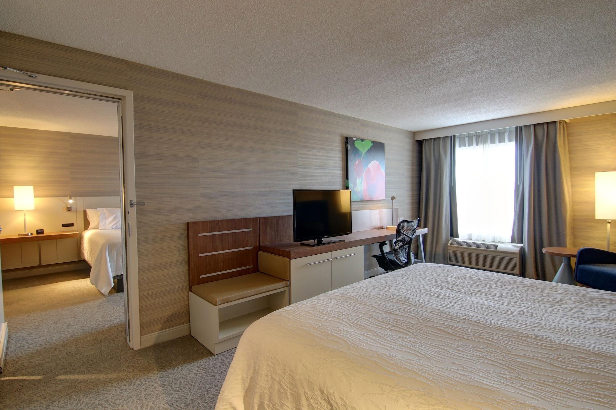 Hilton Garden Inn Toronto/Mississauga Exterior photo