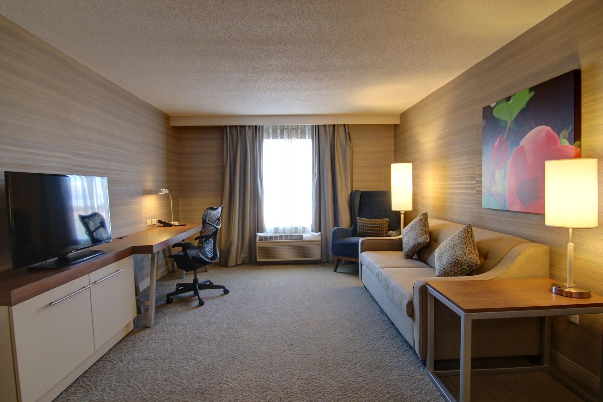 Hilton Garden Inn Toronto/Mississauga Exterior photo