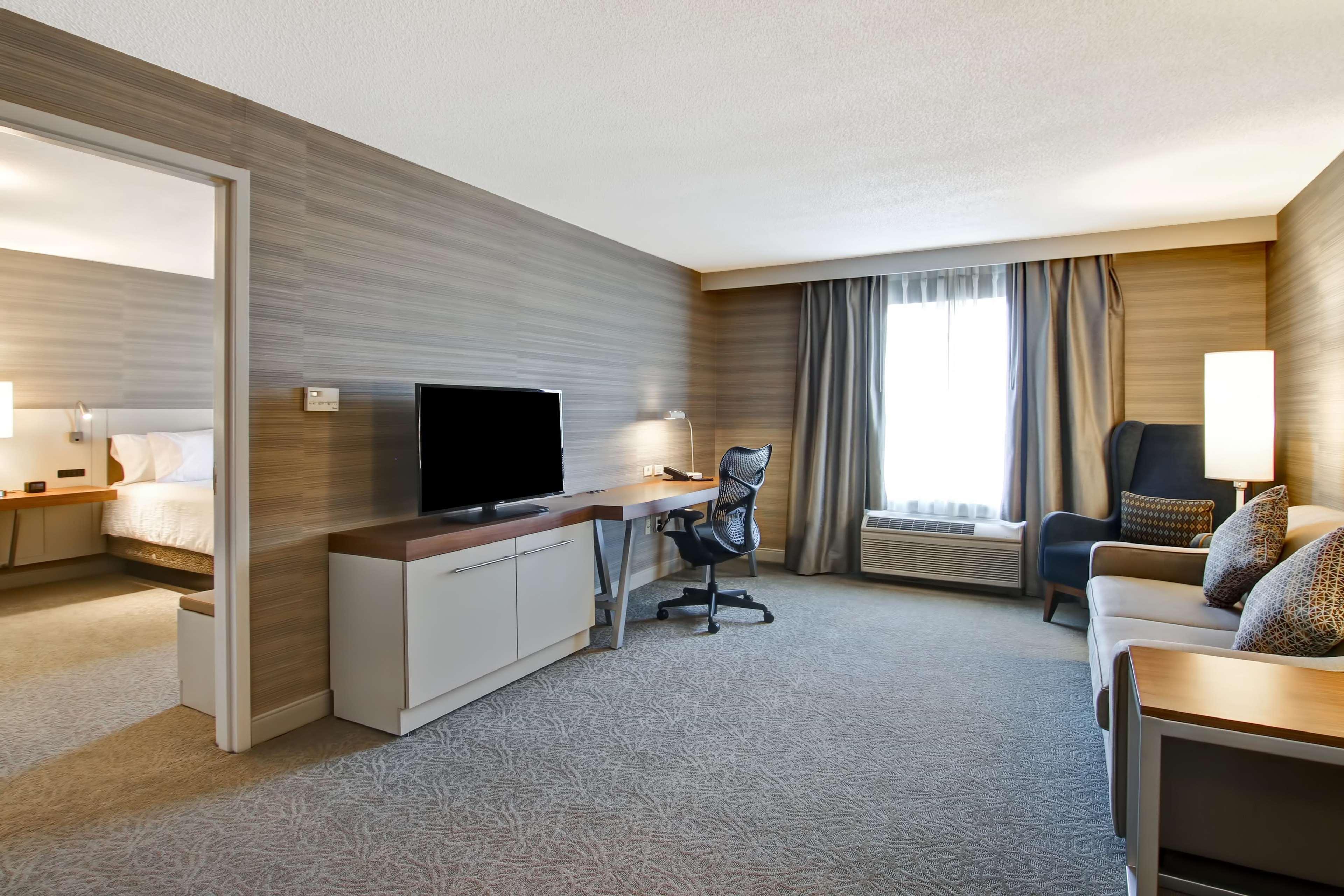 Hilton Garden Inn Toronto/Mississauga Exterior photo