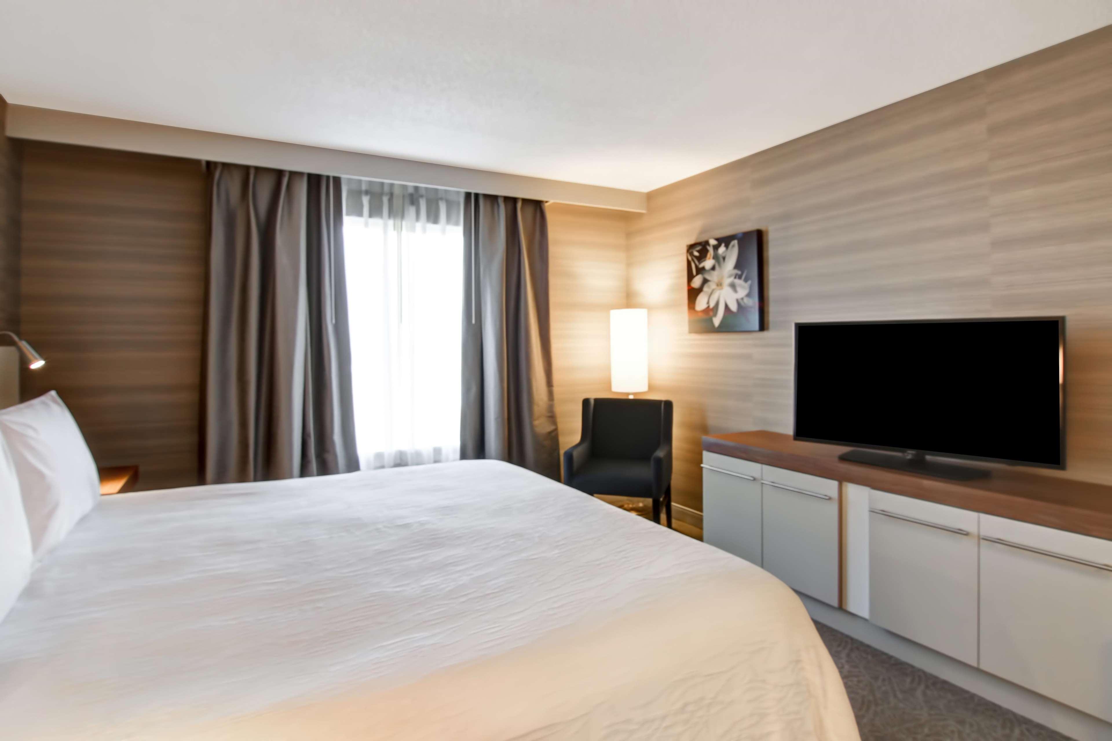 Hilton Garden Inn Toronto/Mississauga Exterior photo