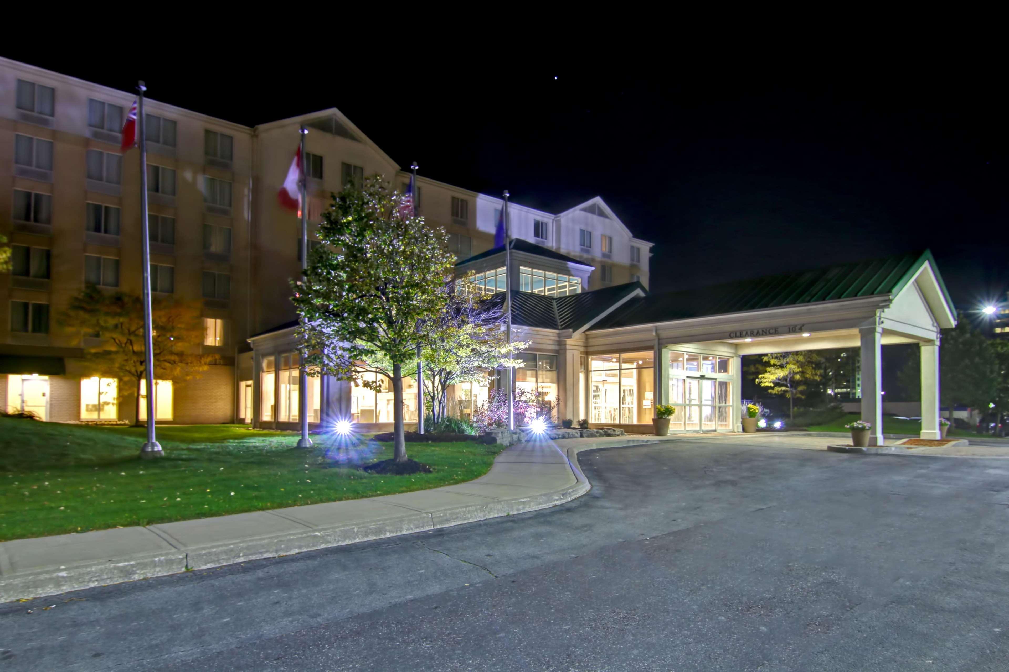 Hilton Garden Inn Toronto/Mississauga Exterior photo