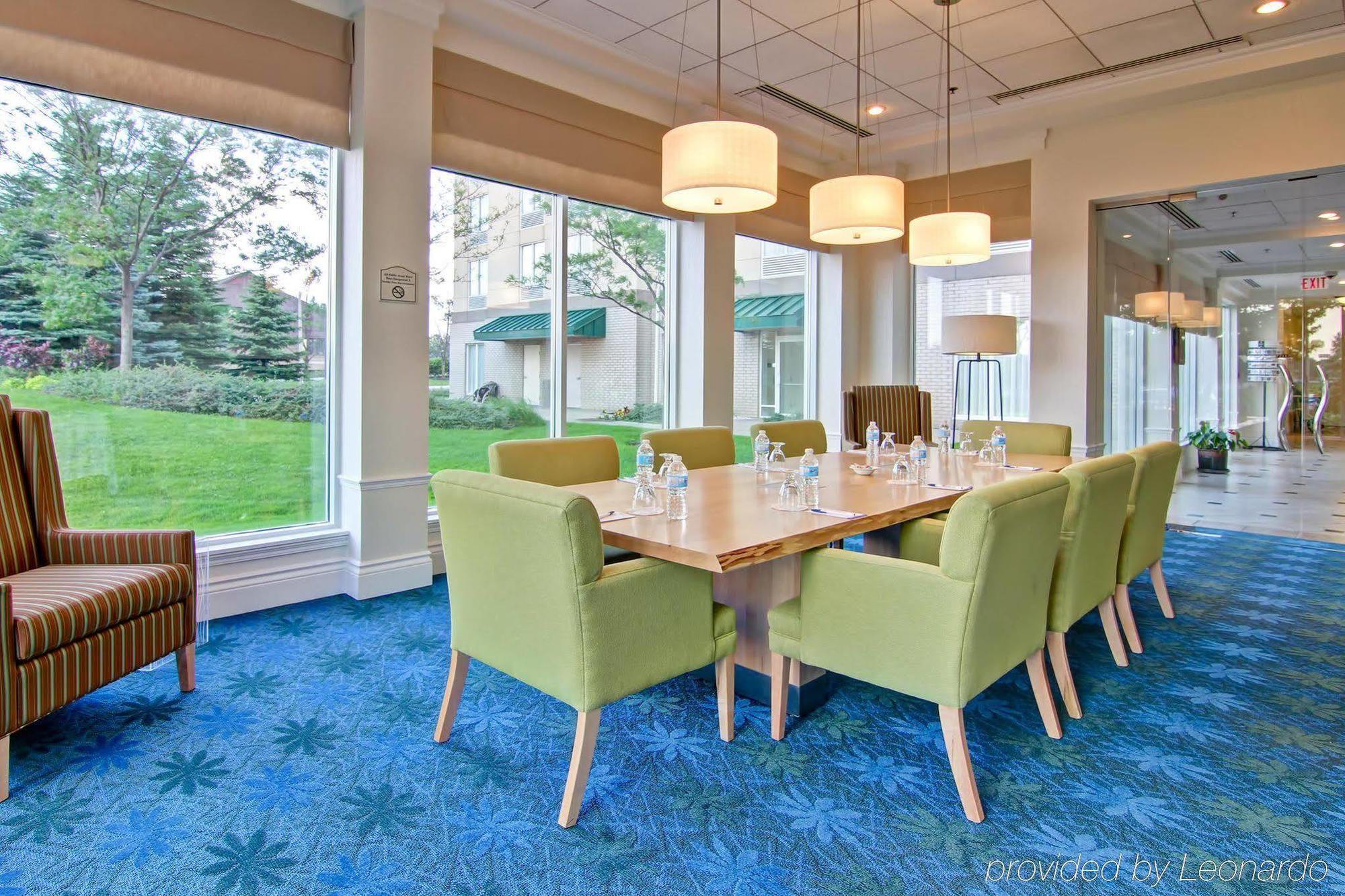 Hilton Garden Inn Toronto/Mississauga Exterior photo